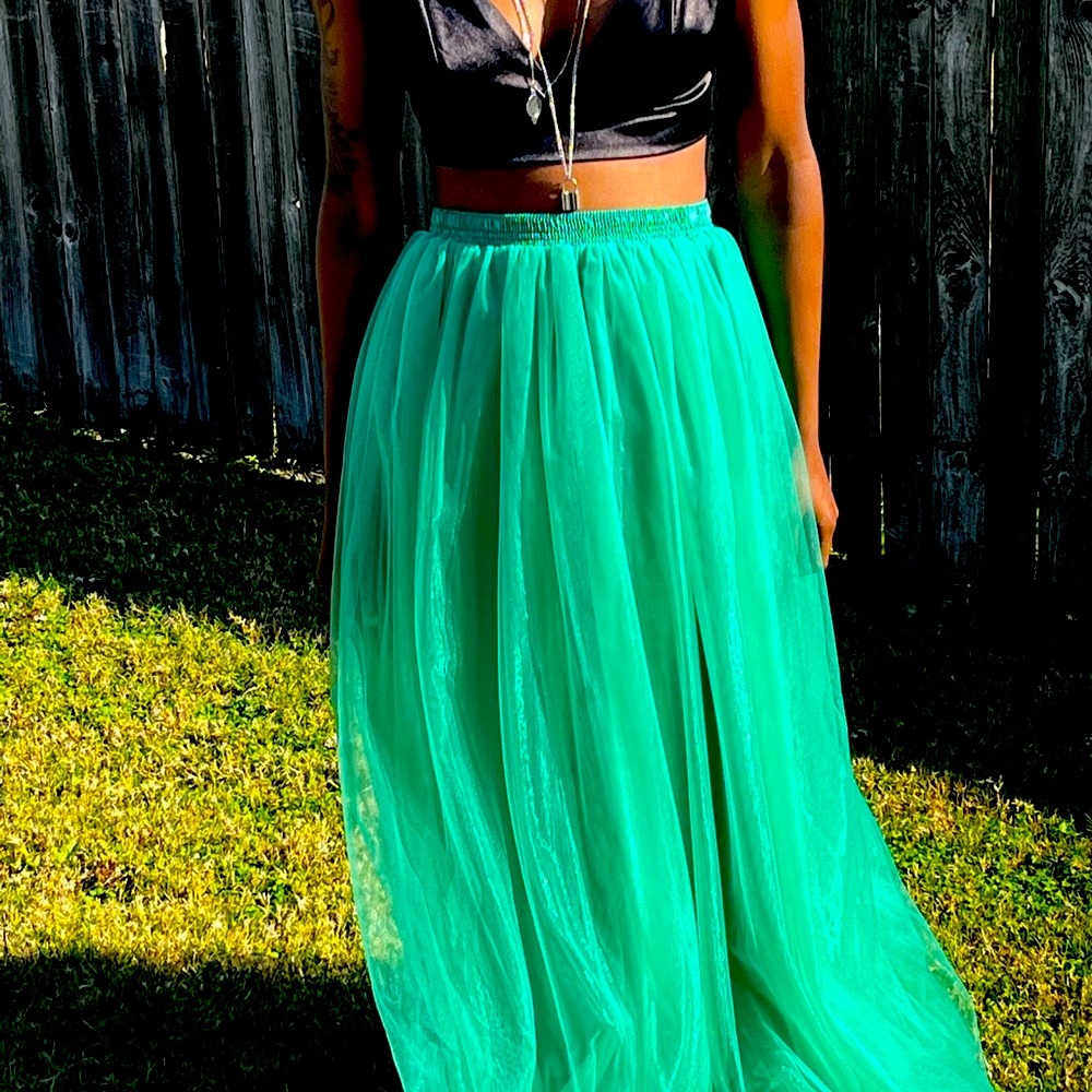 Long green tulle skirt with lining.